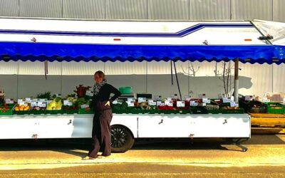 Neuer Obst und Gemüseverkaufsstand am Marktplatz